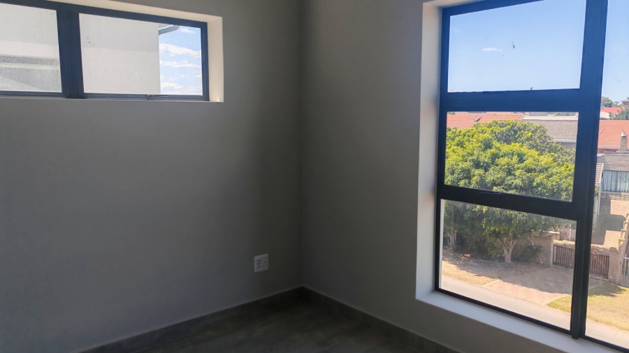 2 Bedroom Property for Sale in Hartenbos Central Western Cape